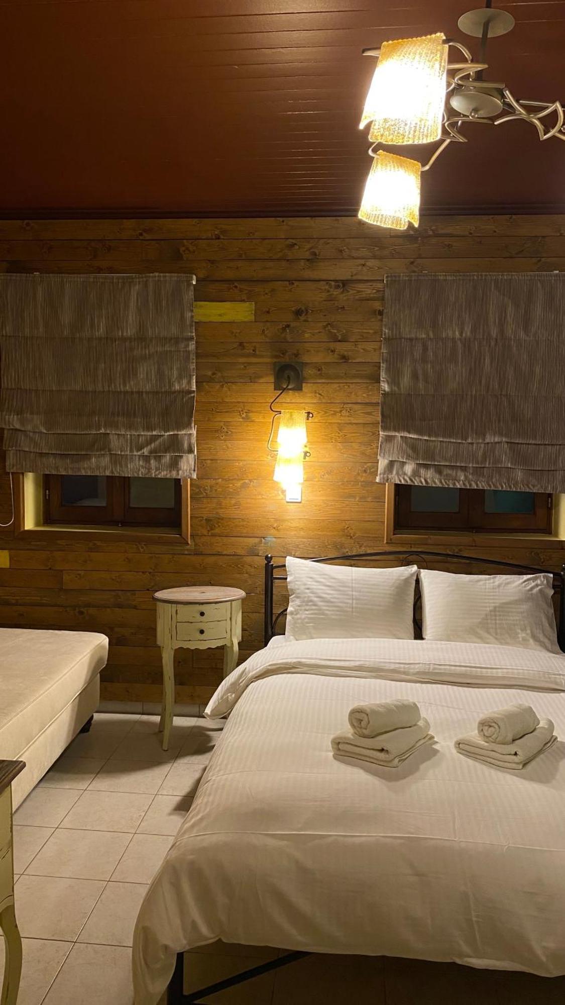 פאפיגקון Ikojenia Traditional Lodge מראה חיצוני תמונה