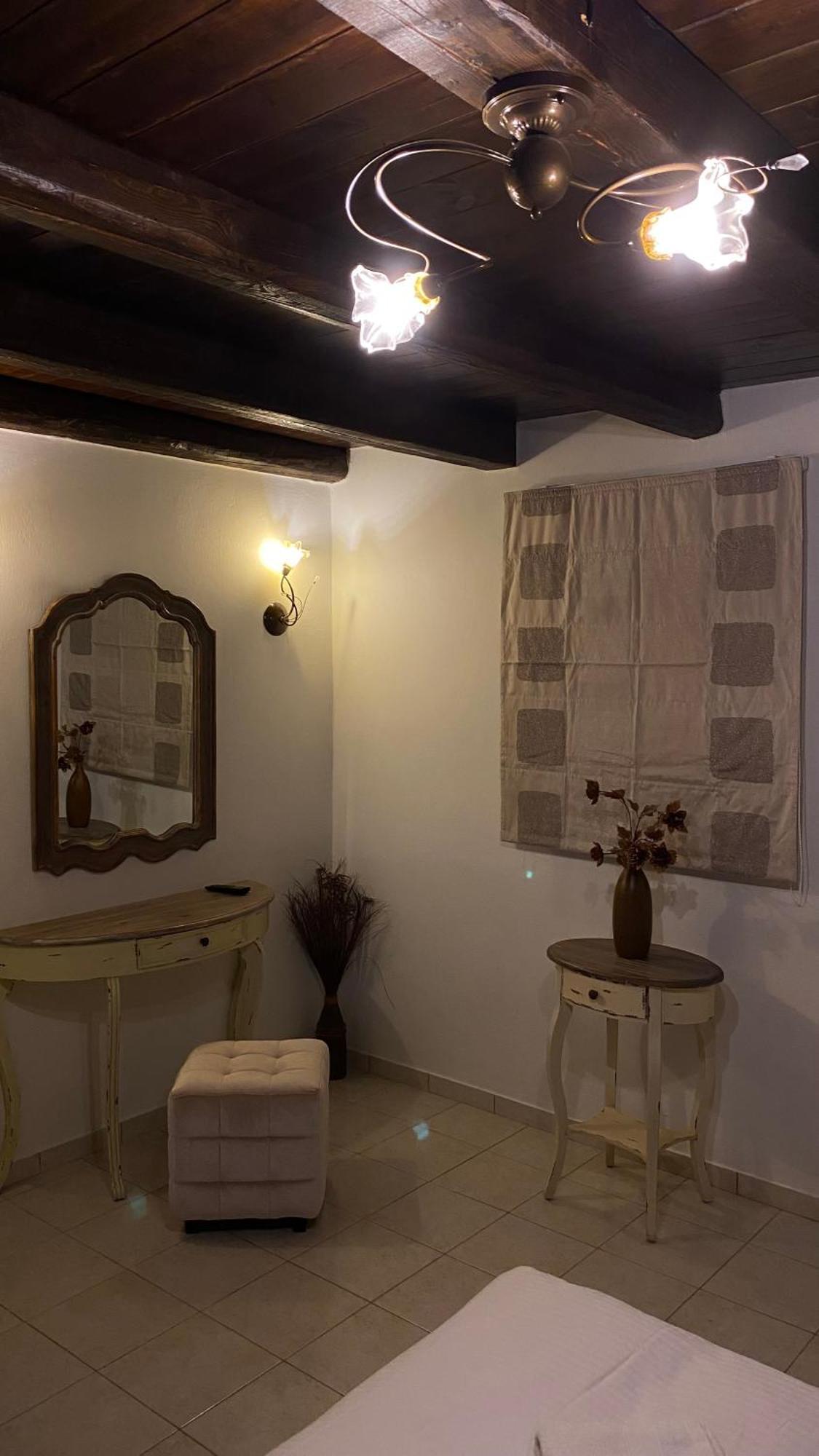 פאפיגקון Ikojenia Traditional Lodge מראה חיצוני תמונה