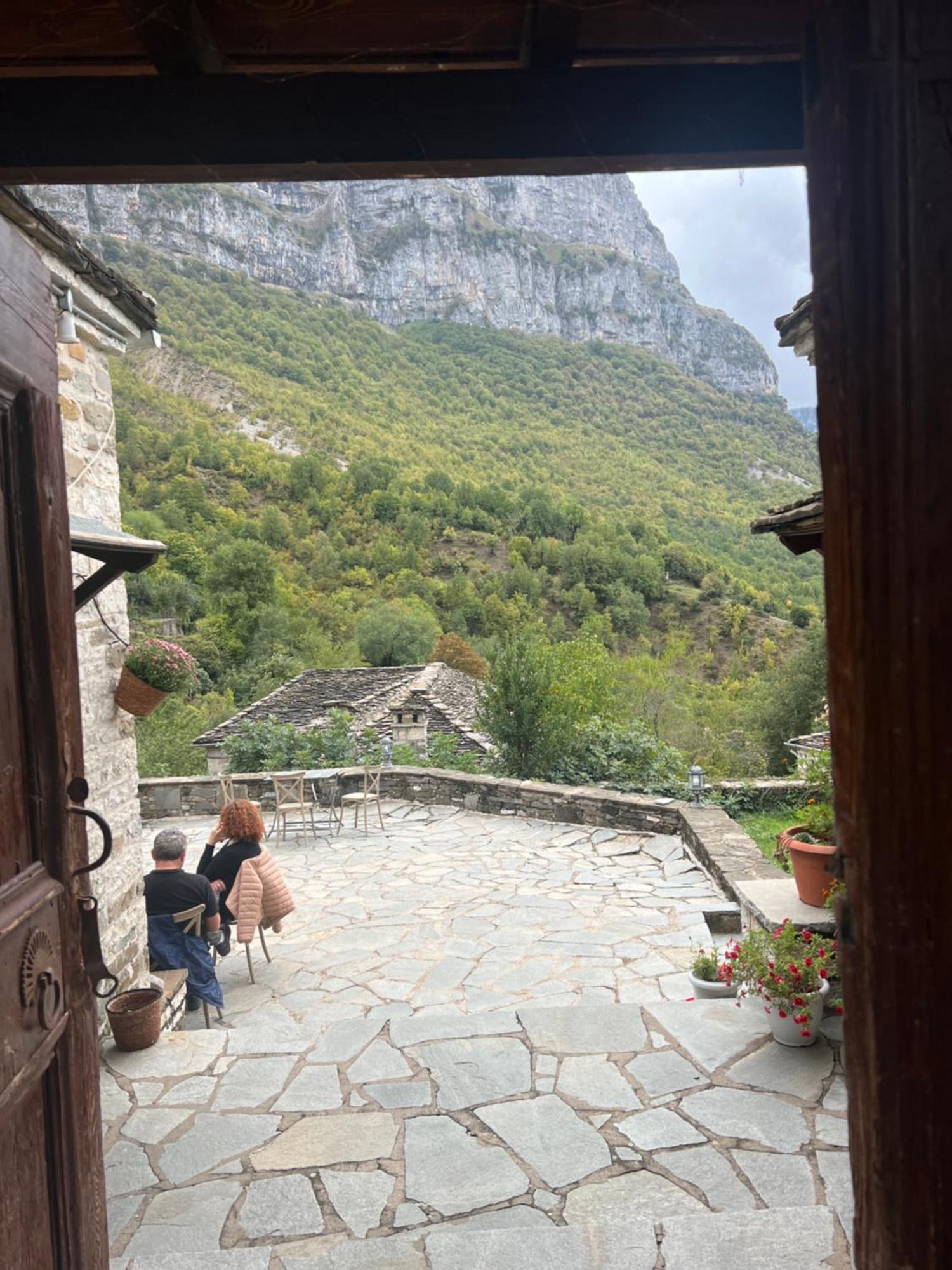 פאפיגקון Ikojenia Traditional Lodge מראה חיצוני תמונה