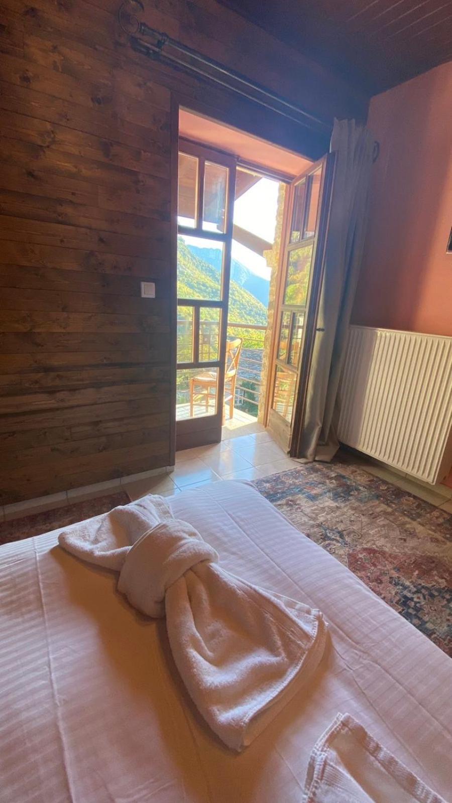 פאפיגקון Ikojenia Traditional Lodge מראה חיצוני תמונה